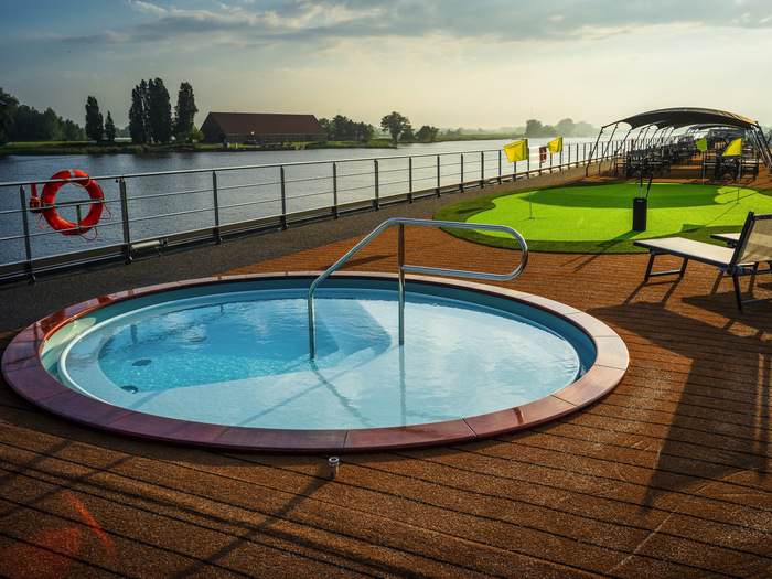Nicko Cruises NickoVISION Sun Deck.jpg